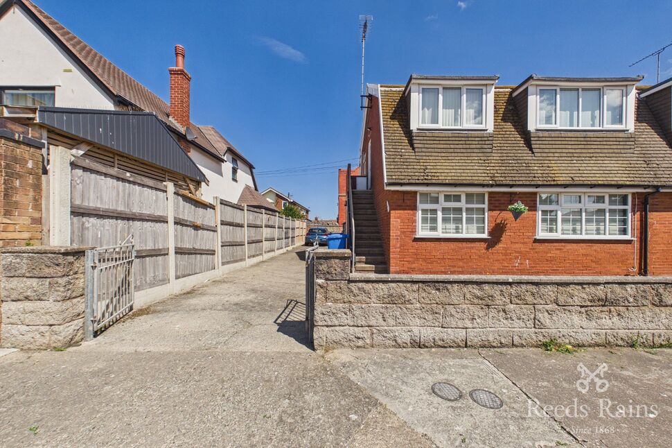 Main image of 2 bedroom Flat for sale, Grosvenor Road, Rhyl, Denbighshire, LL18