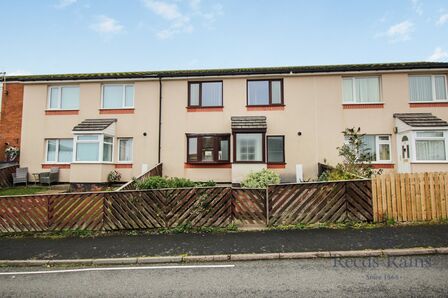 Cae Glas, 3 bedroom Mid Terrace House for sale, £149,950