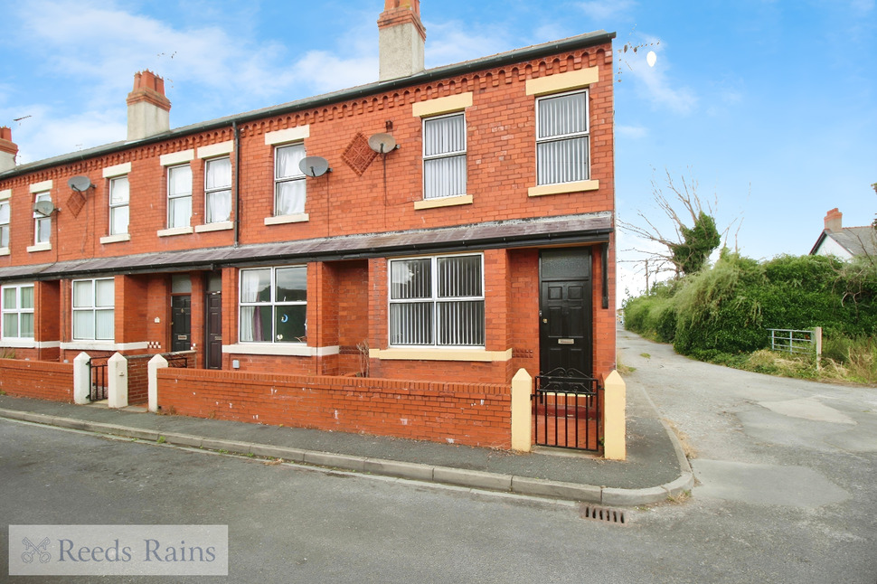 Main image of 2 bedroom End Terrace House for sale, Purbeck Avenue, Prestatyn, Denbighshire, LL19