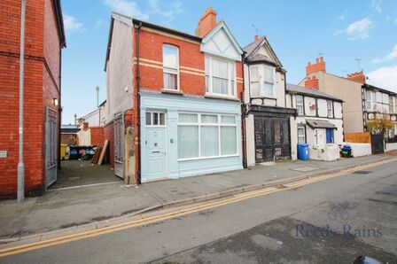 2 bedroom  Flat for sale