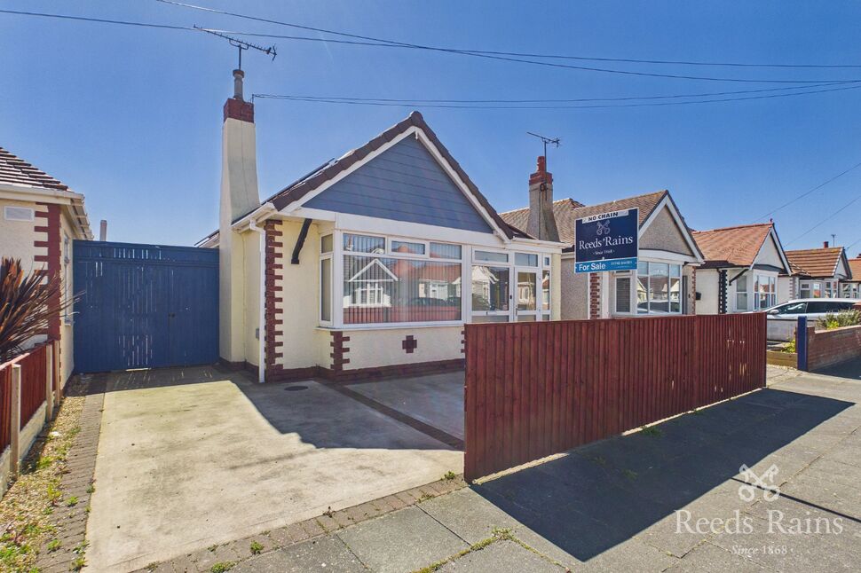 Main image of 2 bedroom Detached Bungalow for sale, Eaton Avenue, Rhyl, Denbighshire, LL18