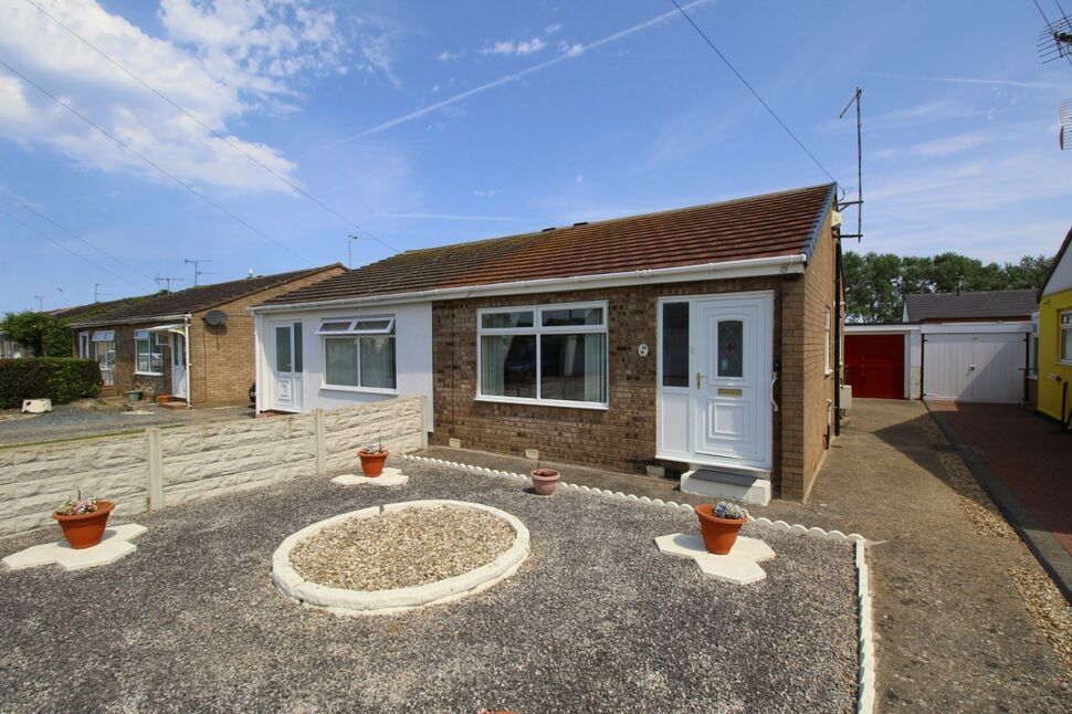 Main image of 1 bedroom Semi Detached Bungalow for sale, Llys Edward, Towyn, Conwy, LL22