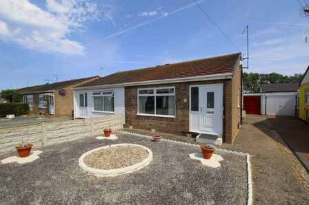 1 bedroom Semi Detached Bungalow for sale