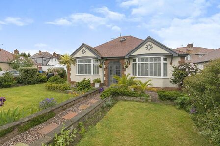 4 bedroom Detached Bungalow for sale