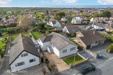 Clayton Drive, 5 bedroom Detached House for sale, £495,000