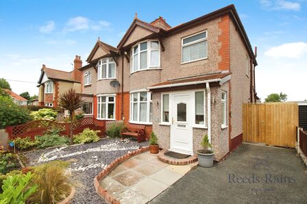 Westminster Avenue, 3 bedroom Semi Detached House for sale, £190,000