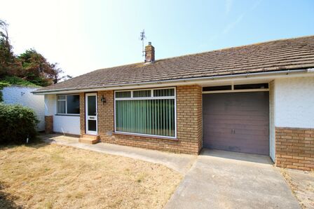 Sycamore Grove, 2 bedroom Semi Detached Bungalow for sale, £150,000