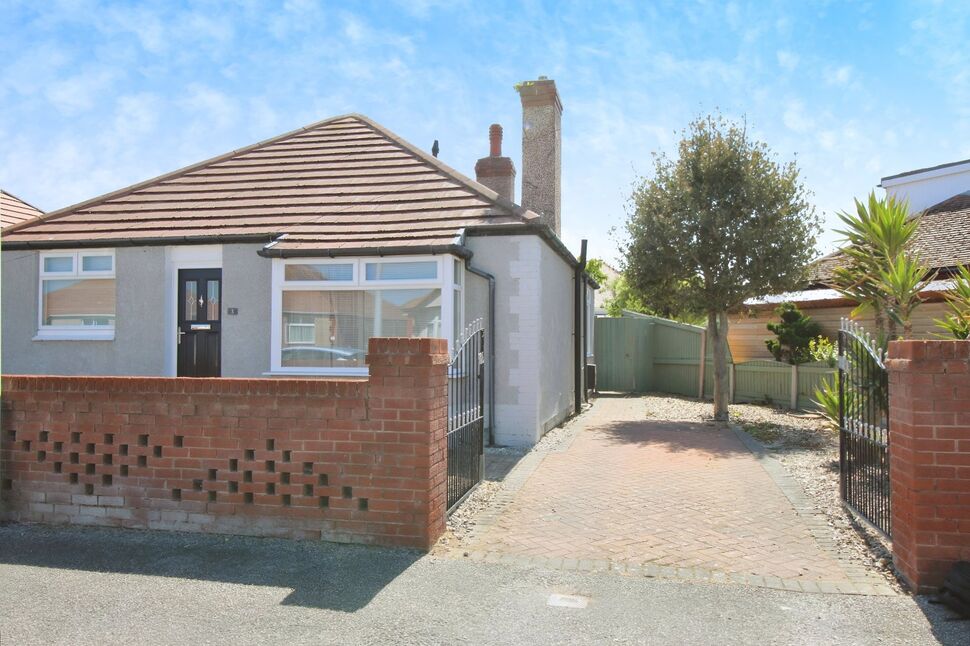 Main image of 3 bedroom Detached Bungalow for sale, Oakwood Road, Rhyl, Denbighshire, LL18