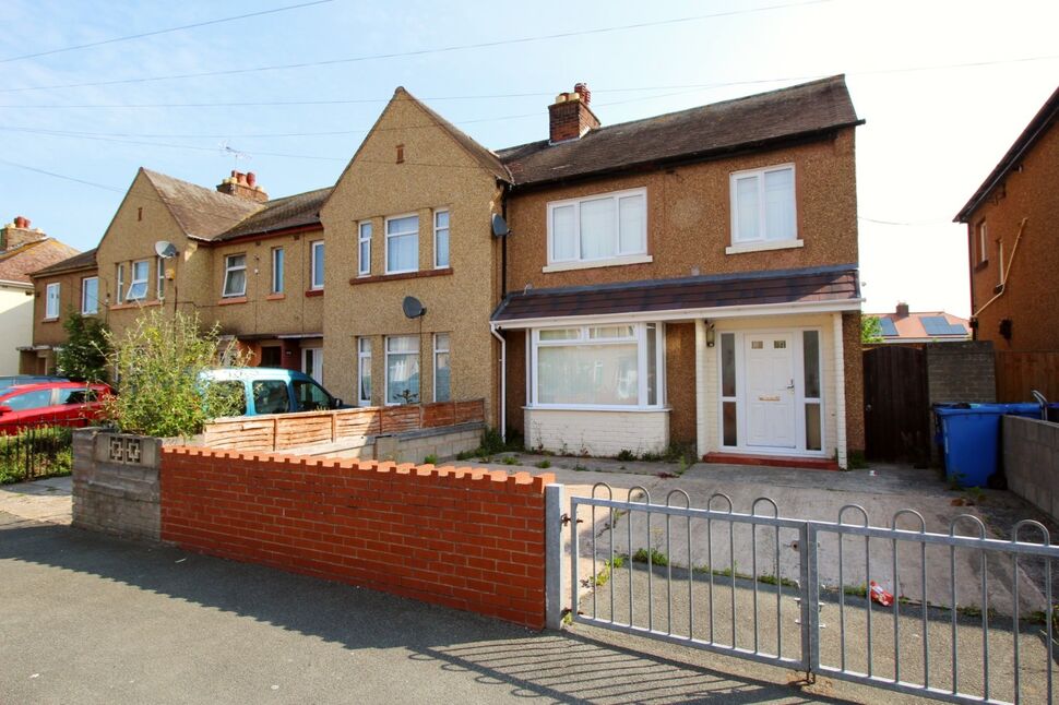 Main image of 3 bedroom End Terrace House for sale, Frederick Street, Rhyl, Denbighshire, LL18