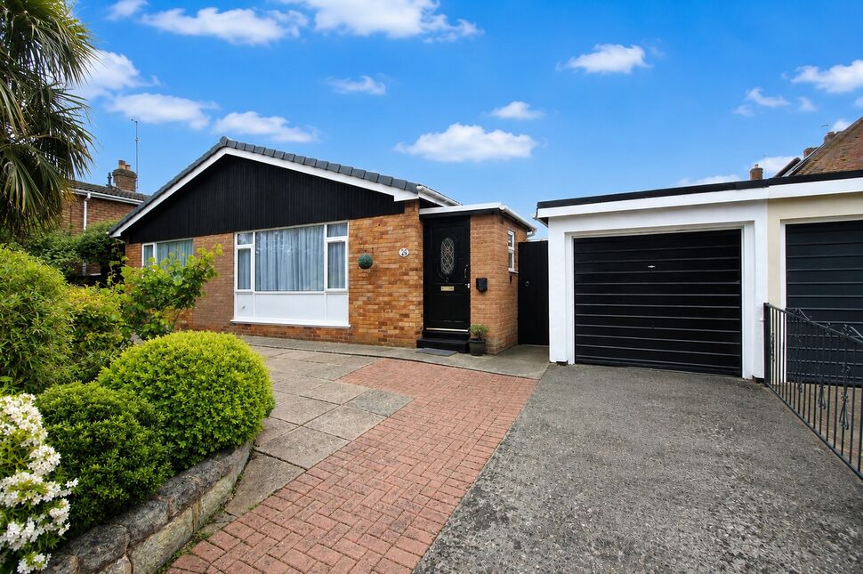 Main image of 2 bedroom Detached Bungalow for sale, Ffordd Onnen, Prestatyn, Denbighshire, LL19