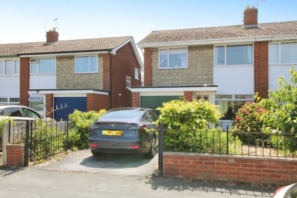 Main image of 3 bedroom Semi Detached House to rent, Rhodfa Maen Gwyn, Rhyl, Denbighshire, LL18