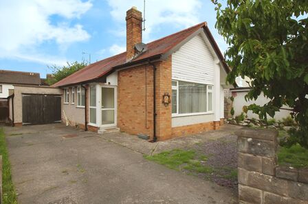 2 bedroom Detached Bungalow to rent