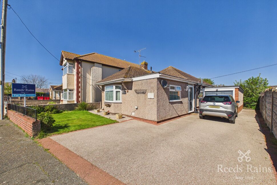 Main image of 2 bedroom Detached Bungalow for sale, Bryn Road, Towyn, Conwy, LL22