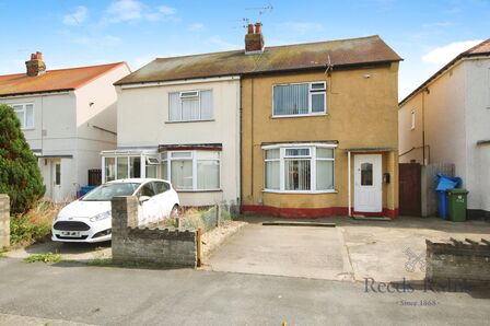 Leonard Avenue, 2 bedroom Semi Detached House for sale, £130,000