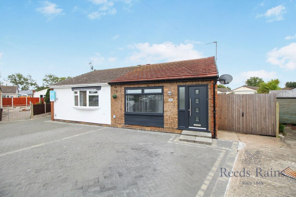 Main image of 1 bedroom Semi Detached Bungalow for sale, Llys Edward, Towyn, Conwy, LL22
