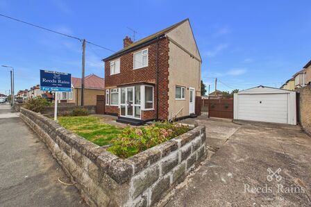 Rhyl, 3 bedroom Detached House for sale, &pound;200,000