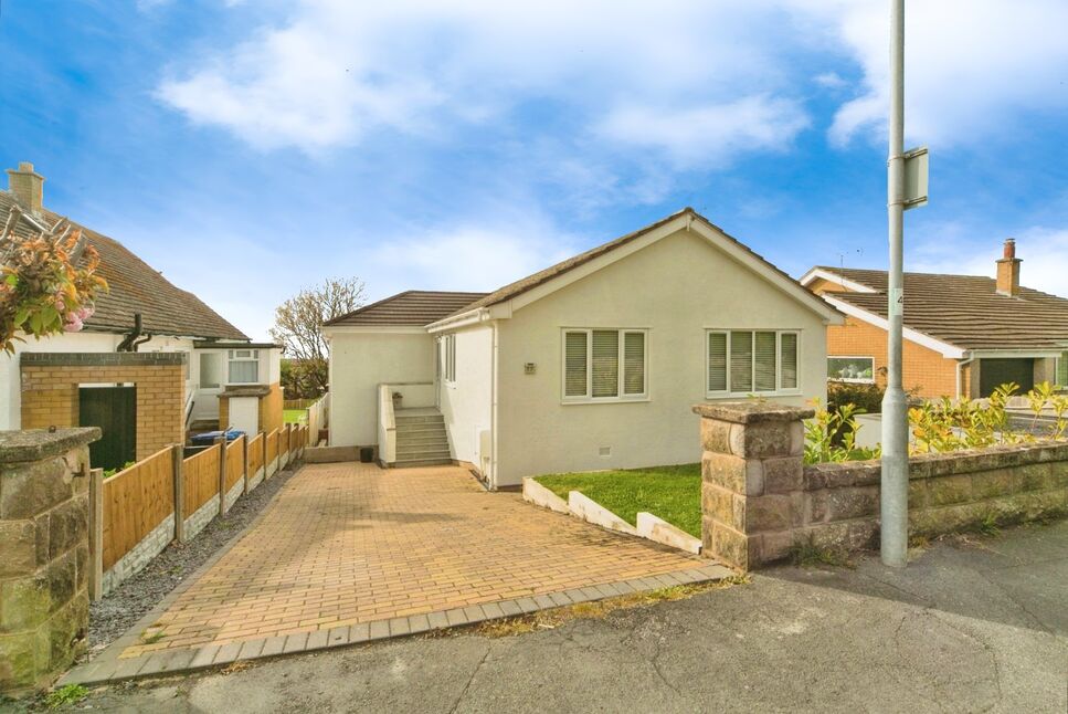 Main image of 5 bedroom Detached House to rent, Clayton Drive, Prestatyn, Denbighshire, LL19