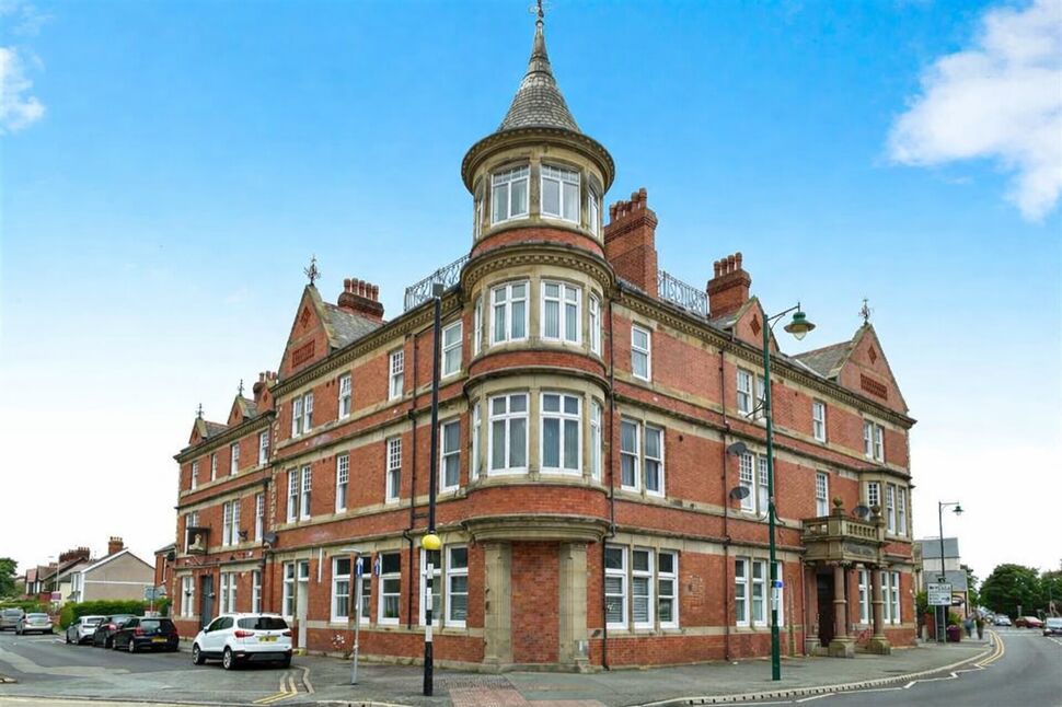 Main image of 1 bedroom Flat for sale, Bastion Road, Prestatyn, Denbighshire, LL19