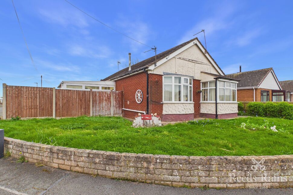 Main image of 2 bedroom Detached Bungalow for sale, Towyn Way West, Towyn, Conwy, LL22
