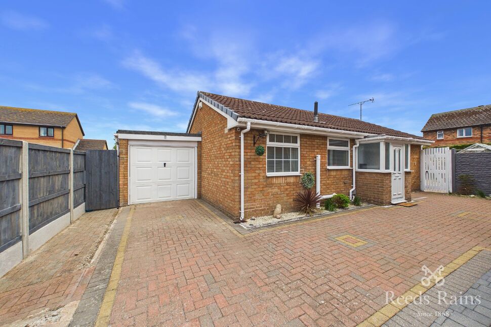 Main image of 2 bedroom Detached Bungalow for sale, Haydn Close, Kinmel Bay, Conwy, LL18