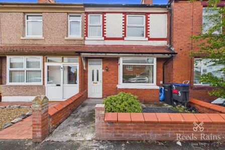 Council Terrace, 2 bedroom End Terrace House to rent, &pound;895 pcm