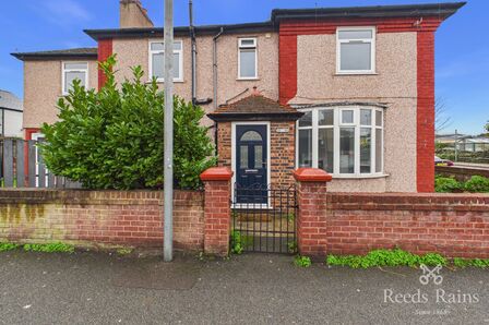 Marsh Road, 3 bedroom End Terrace House for sale, &pound;140,000