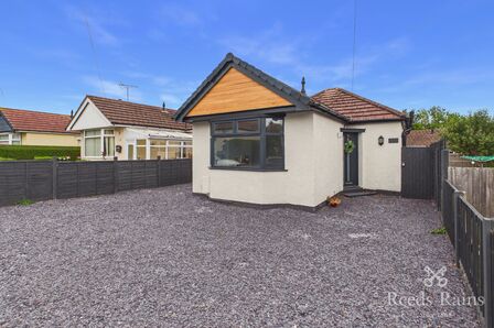 Fairview Crescent, 2 bedroom Detached Bungalow to rent, &pound;995 pcm