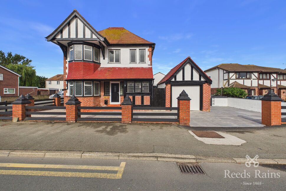 Main image of 6 bedroom Detached House for sale, Foryd Road, Kinmel Bay, Conwy, LL18