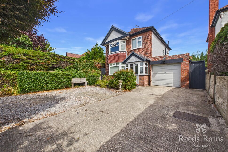 Main image of 3 bedroom Detached House for sale, Rhuddlan Road, Rhyl, Denbighshire, LL18