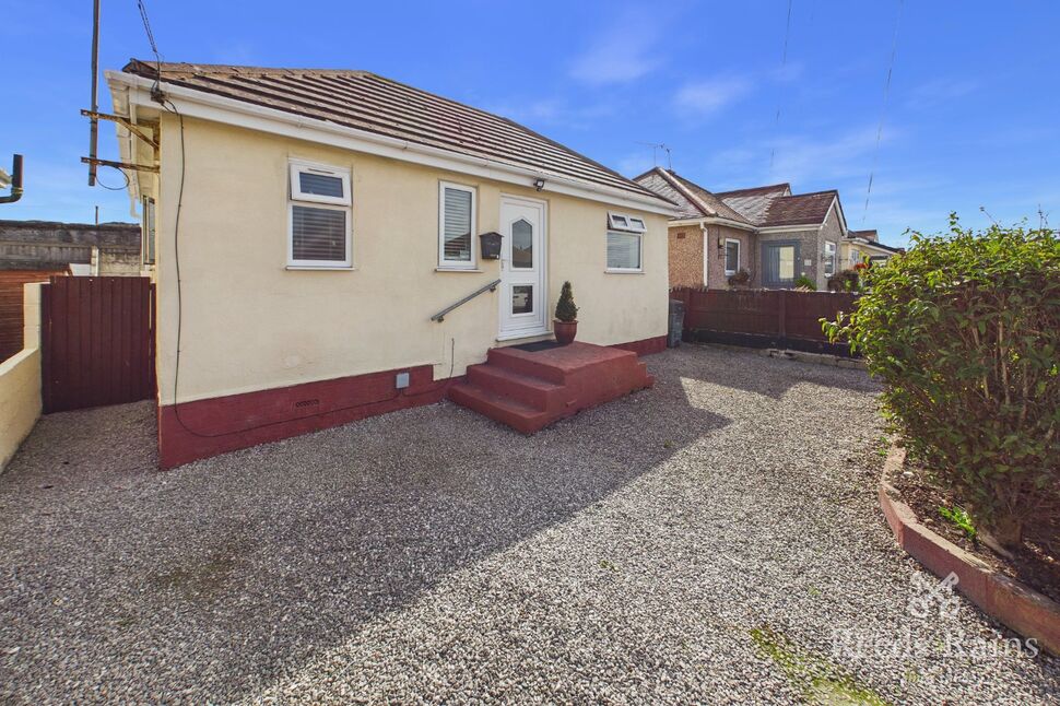 Main image of 2 bedroom Detached Bungalow for sale, Clwyd Gardens, Kinmel Bay, Conwy, LL18