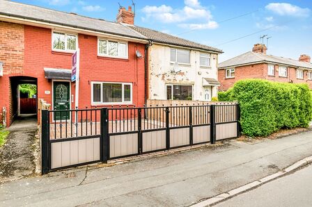 Throstle Lane, 3 bedroom Semi Detached House to rent, £995 pcm