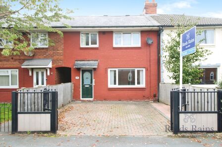 Throstle Lane, 3 bedroom Mid Terrace House to rent, £995 pcm