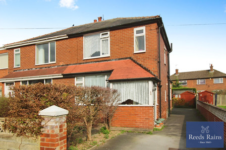 Knightscroft Drive, 2 bedroom Semi Detached House for sale, £205,000