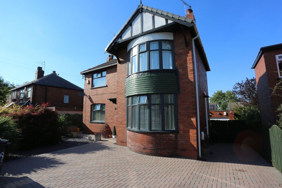 4 bedroom Detached House for sale, Town Street, Middleton, LS10 £305,000