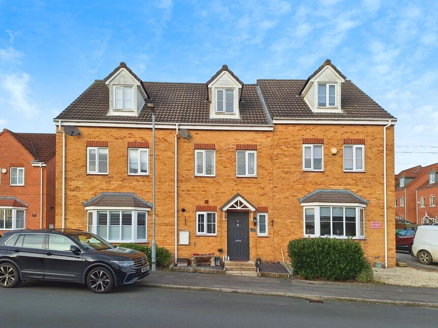 3 bedroom Mid Terrace House for sale, Park Drive, Lofthouse, WF3 £245,000