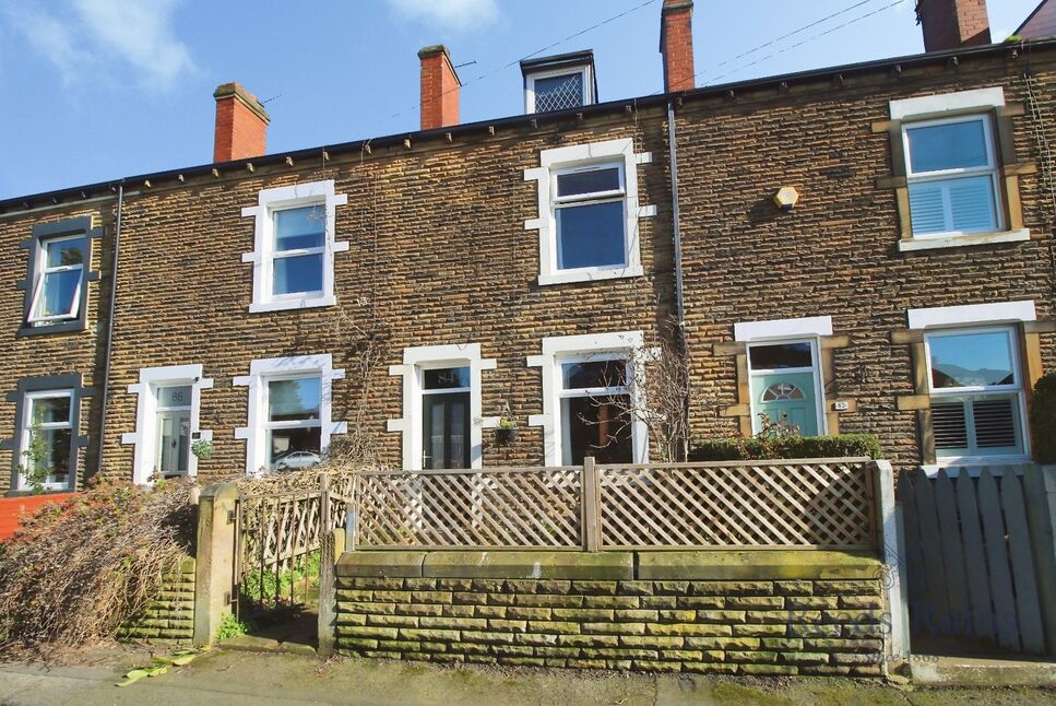 Main image of 3 bedroom Mid Terrace House for sale, Eshald Place, Woodlesford, West Yorkshire, LS26