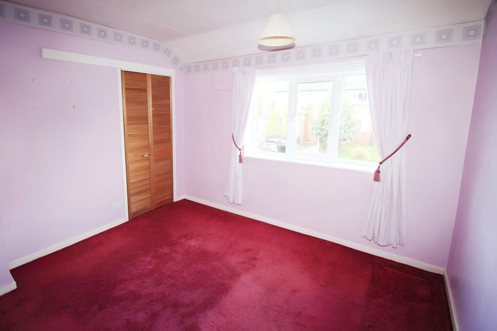 3 bedroom Semi Detached House for sale, Albany Road, Rothwell, LS26 £