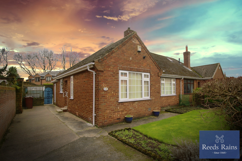 2 bedroom Semi Detached Bungalow for sale, Main Street, Methley, LS26