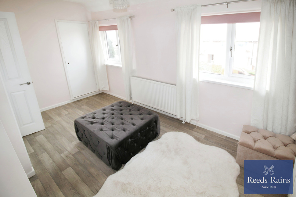 2 bedroom Semi Detached House for sale, Aberfield Drive, Leeds, LS10