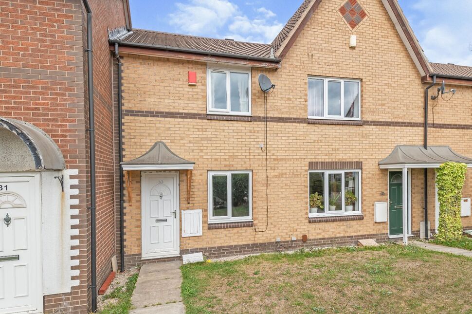 2 bedroom Mid Terrace House for sale, Leeds Road, Lofthouse, WF3 £165,000