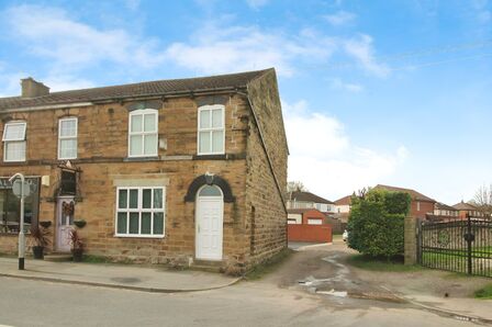 3 bedroom End Terrace House to rent