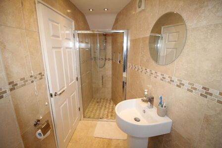 Haigh View, 4 bedroom End Terrace House for sale, &pound;260,000