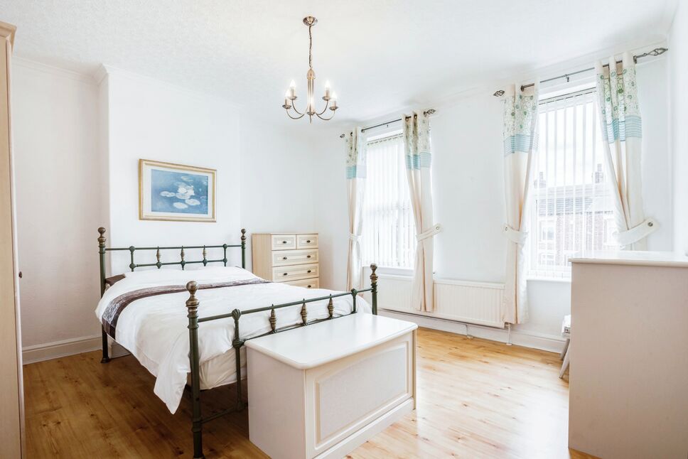 2 bedroom End Terrace House for sale, Wood Lane, Rothwell, LS26 £180,000