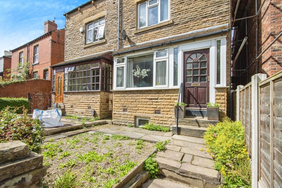 Main image of 4 bedroom Semi Detached House for sale, Ouzlewell Green, Lofthouse, West Yorkshire, WF3
