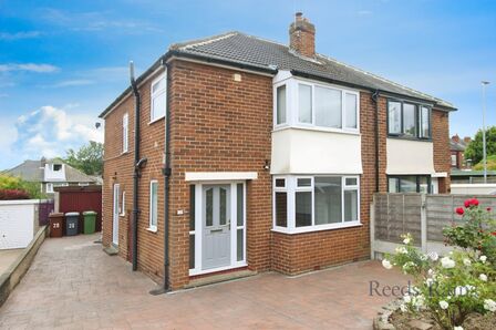 Lynwood Avenue, 3 bedroom Semi Detached House to rent, £1,350 pcm