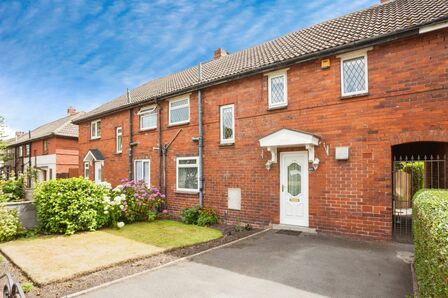 3 bedroom Mid Terrace House for sale