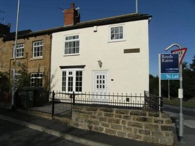 2 bedroom End Terrace House for sale
