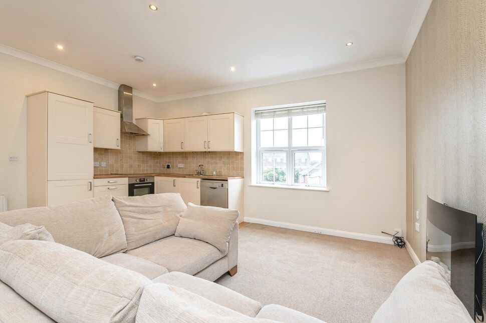 Lounge / Kitchen