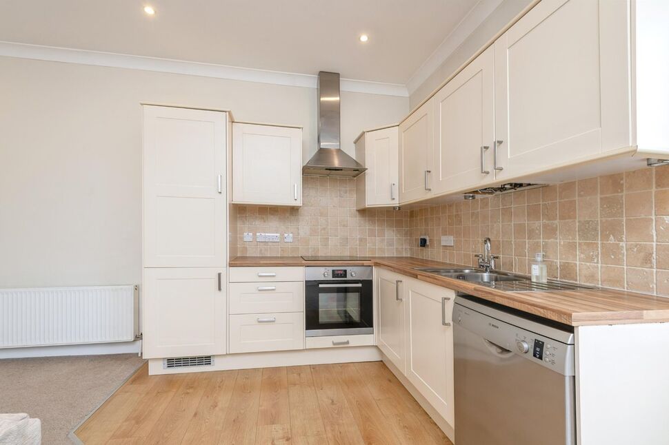 Lounge / Kitchen