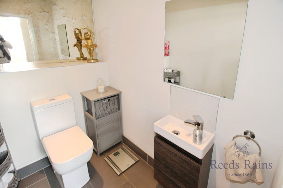 Cloakroom WC